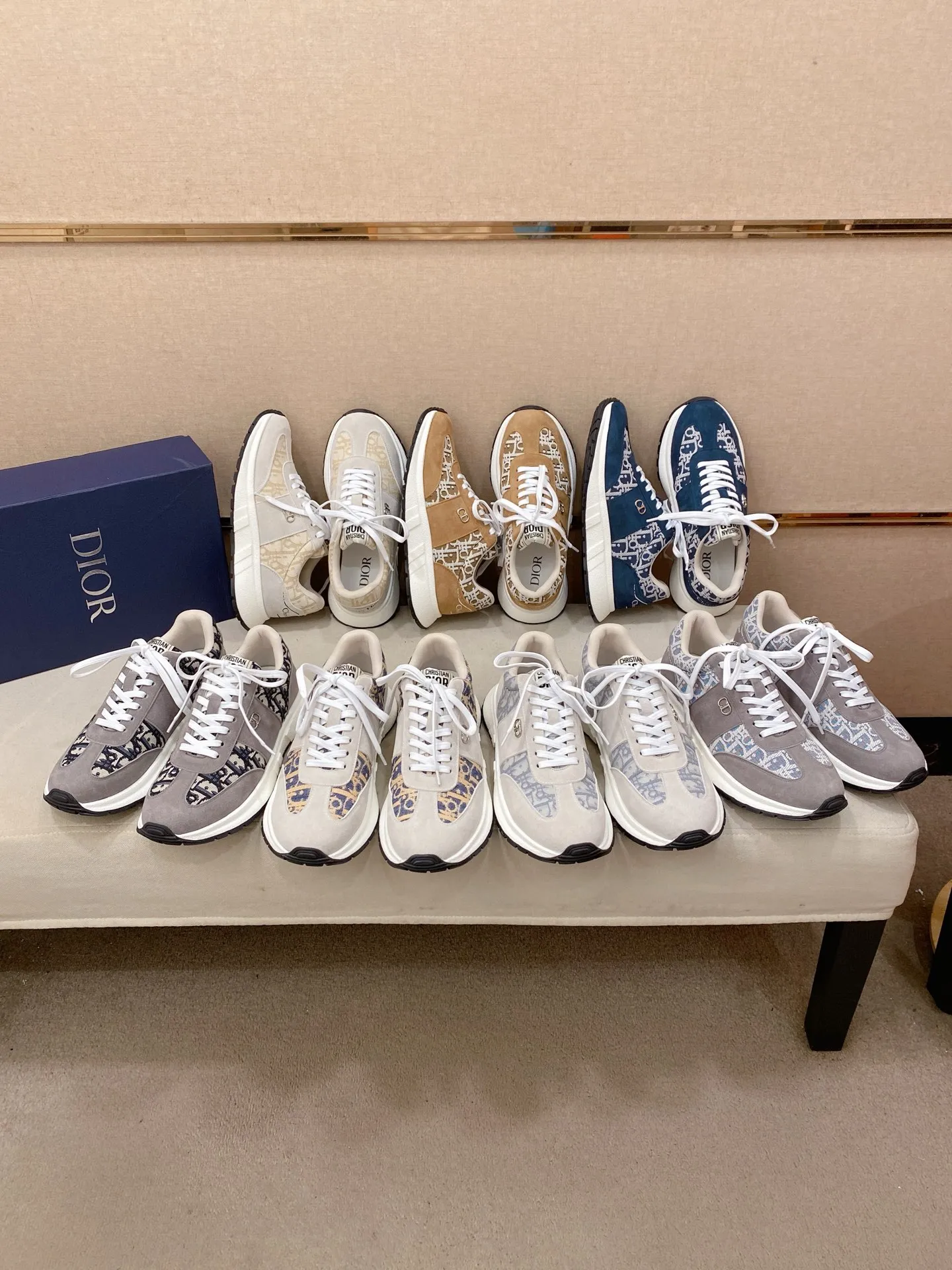 Men's shoes💰 462💰🇮🇹🇮🇹Dior d The new model is on sale at the same time at the counter. The upper 🇮🇹 is imported Italian first-layer cowhide, and the lining is fully imported sheepskin 💪💪. It is a complete 1⃣️ to 1⃣️ replica 🇮🇹💪💪, ⚠ Sole: The original sole is specially provided by the original factory. The exclusive movable molded sole is super comfortable. ⚠Original factory single goods, 🔍🔍high quality, you can enter and leave the counter at will, welcome to compare⚠. Code number: 38-44. Can be customized 45-46